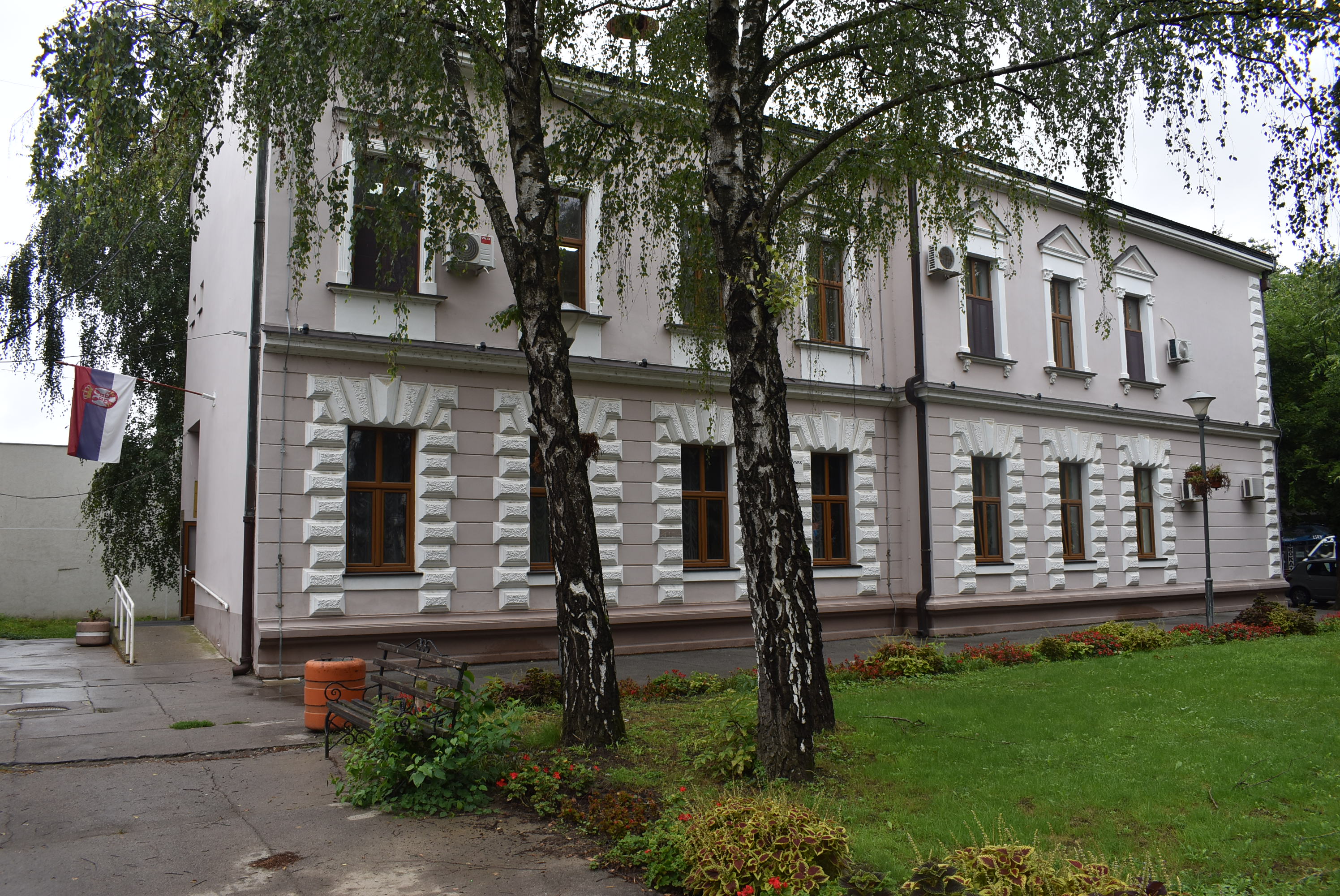 Угашена декоративна расвета у Оџацима