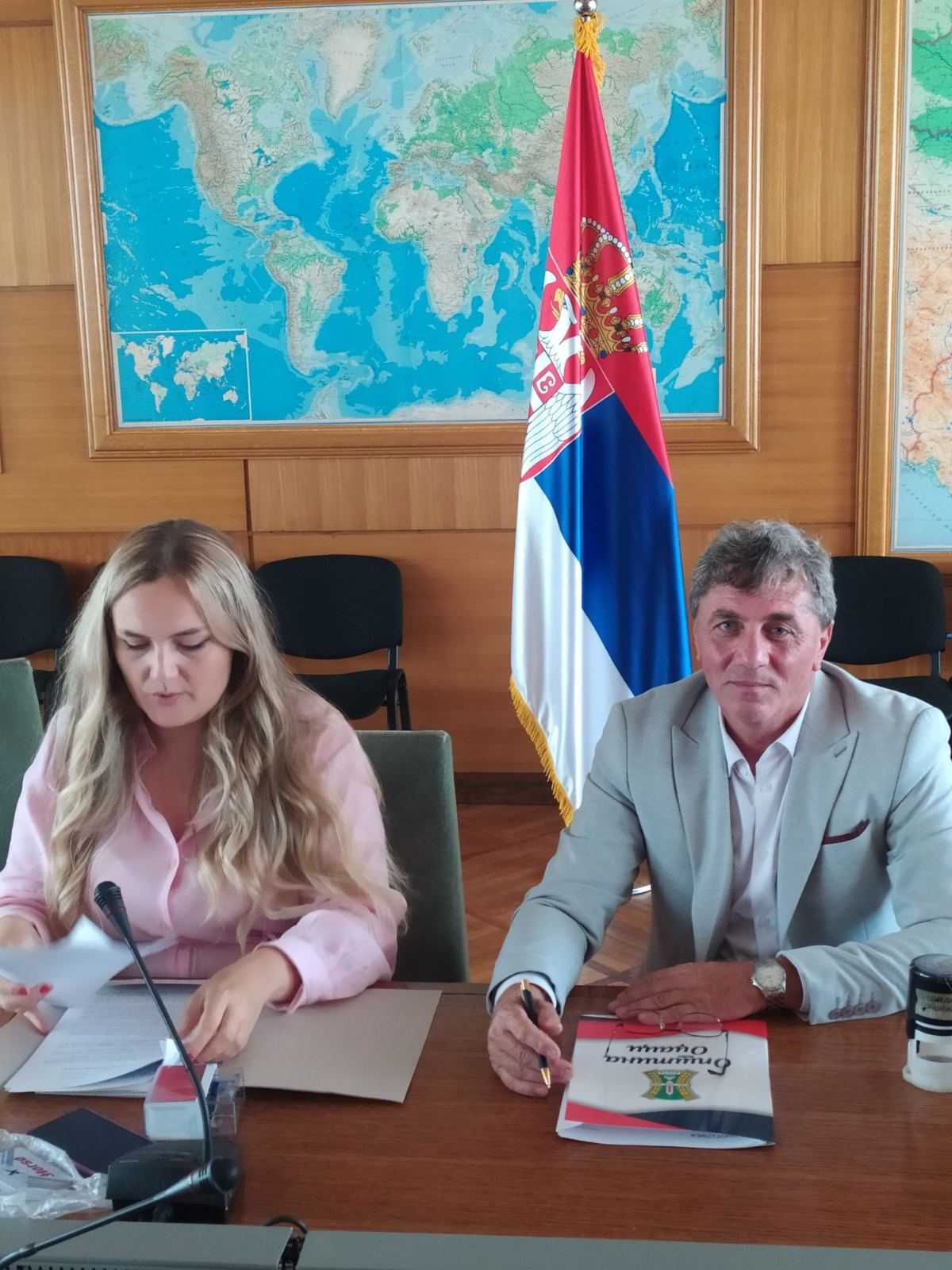 Потписани уговори за куповину још три сеоске куће са окућницом