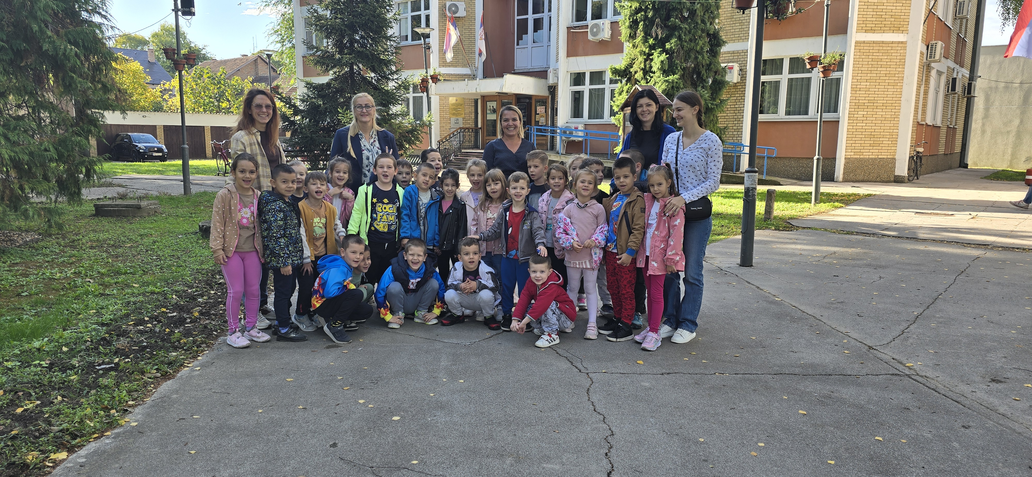 У оквиру Дечије недеље деца из вртића у посети код председнице општине Оџаци