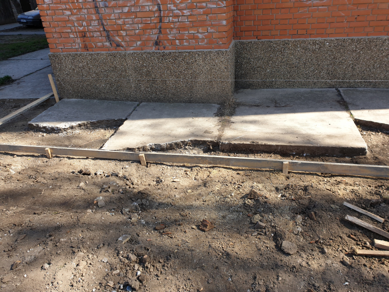  Реконструкција тротоара у општини Оџаци
