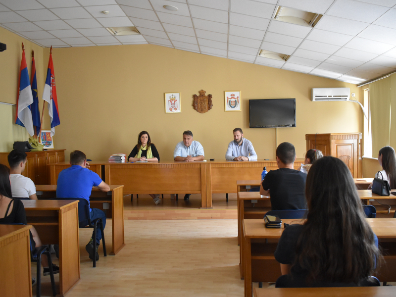 Општина Оџаци доделила награде најбољим студентима