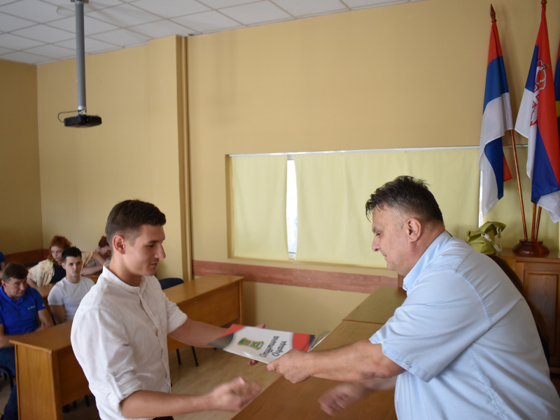 Општина Оџаци доделила награде најбољим студентима