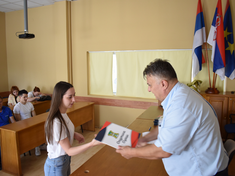 Општина Оџаци доделила награде најбољим студентима