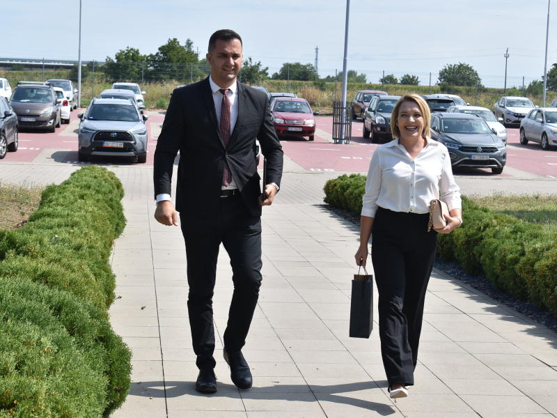 Predsednica opštine Odžaci obišla kompaniju „Magna Seating”
