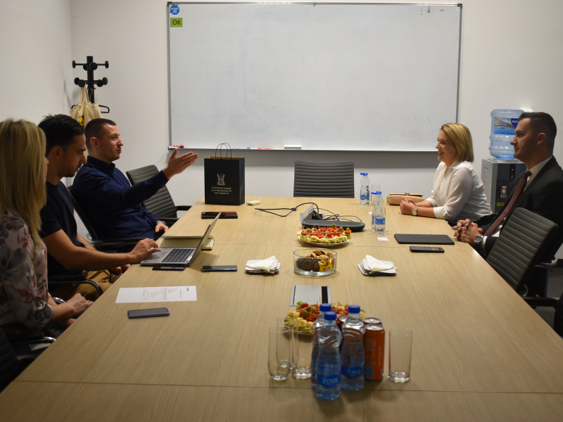 Predsednica opštine Odžaci obišla kompaniju „Magna Seating”